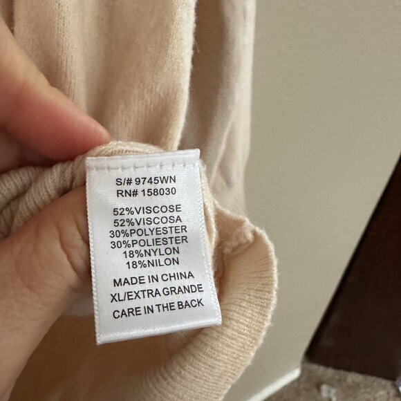 Fashion Nova Cream Sweater Size X-Large - Picture 7 of 8